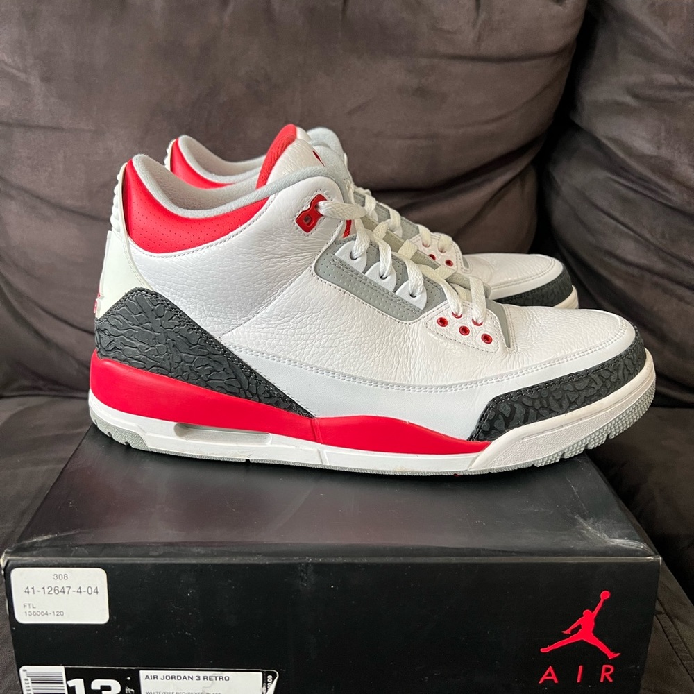 Jordan 3 Fire Red - Picture 4 of 4